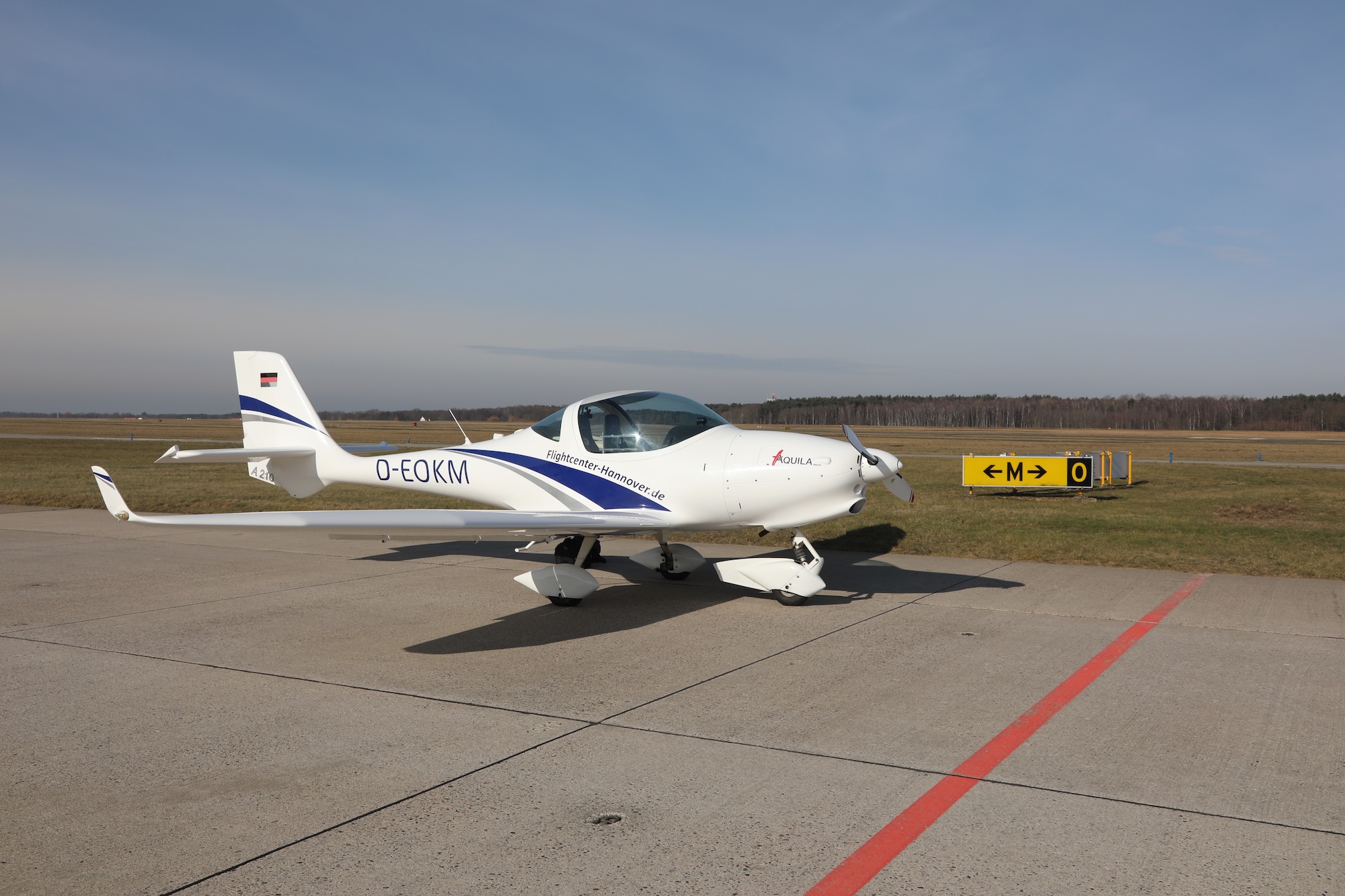 Aquila 210